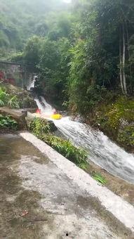 清远漂流视频,惊险刺激，畅游山水间